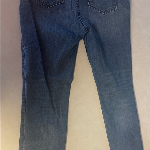 STS Blue Mid-Wash Denim Jeans🐶 - Picture 9 of 10